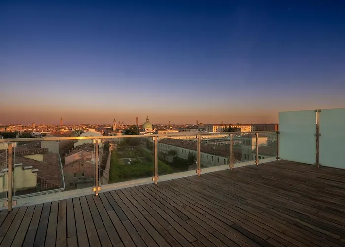 Centrale Mazzoni Apartments R&R